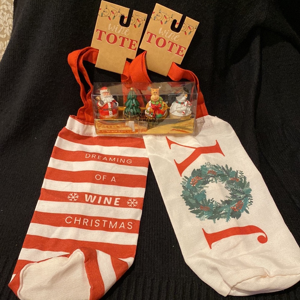 Fabric holiday wine bags and wine stoppers 4pc set